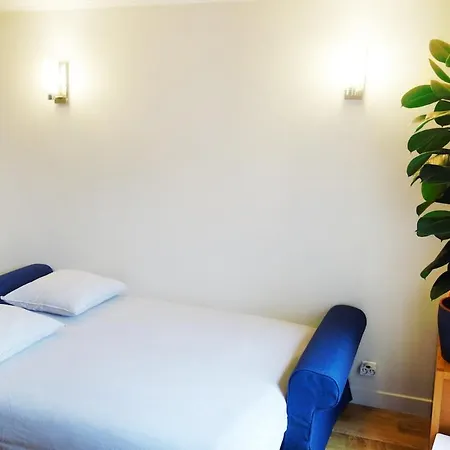 Bel En Plein Montmartre Ideal Pour 2 A 4 Personnes Paris