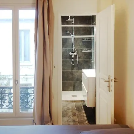 Bel En Plein Montmartre Ideal Pour 2 A 4 Personnes Apartment *