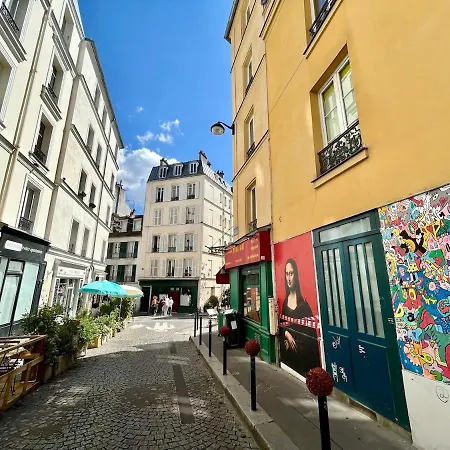 Bel En Plein Montmartre Ideal Pour 2 A 4 Personnes *